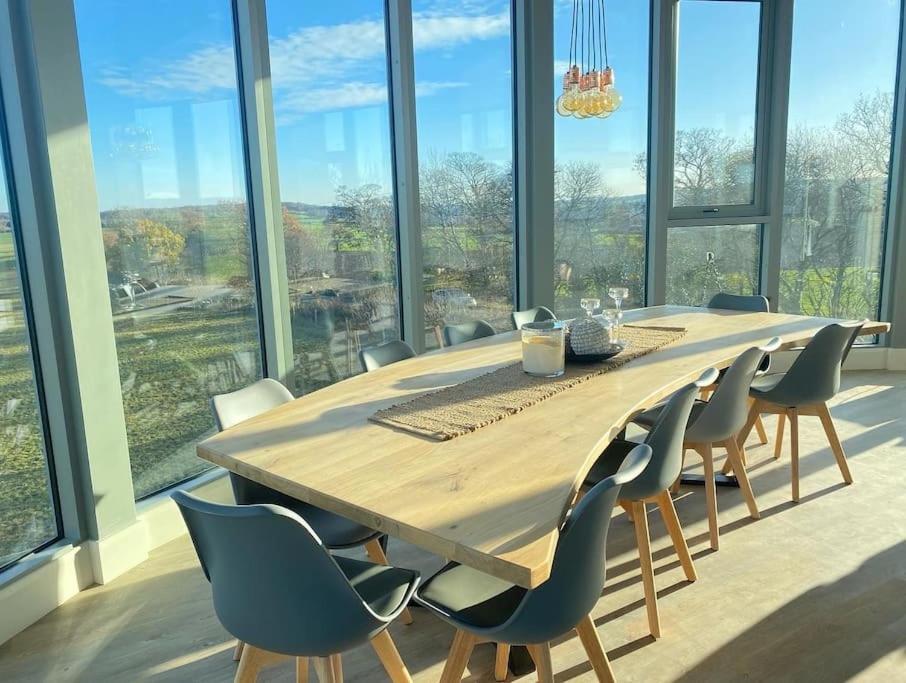 Emley Luxury Converted Water Tower In Flocktonヴィラ エクステリア 写真